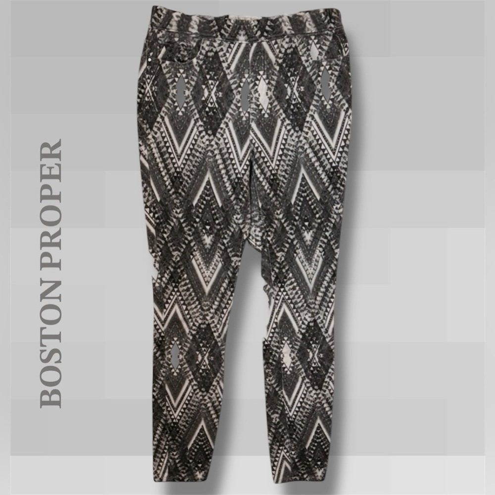 🌺BOSTON PROPER GRAY/WHITE GEOMETRIC PATTERN ELASTIC WAISTBAND SKINNY JEANS